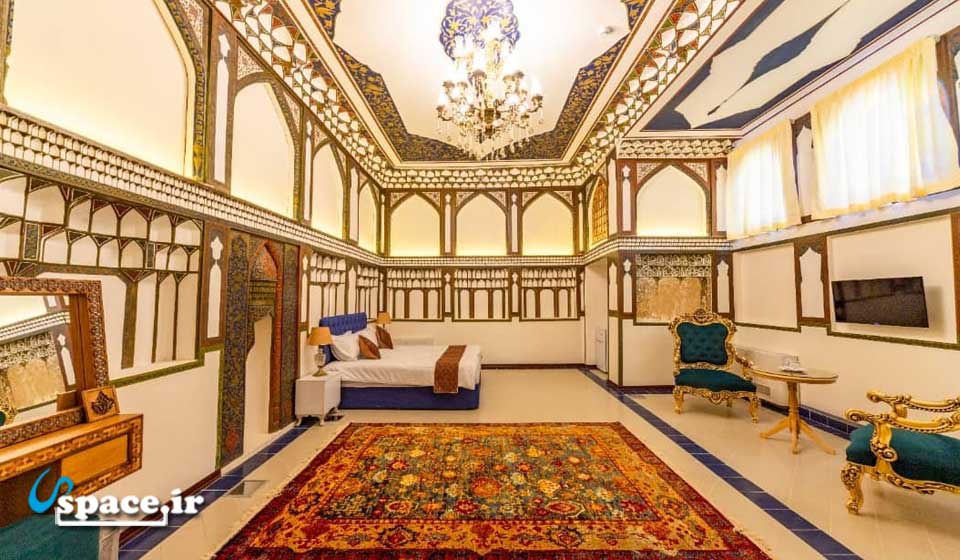 نمای داخلی اتاق تالار شکم دریده - بوتیک هتل کاخ سرهنگ - اصفهان